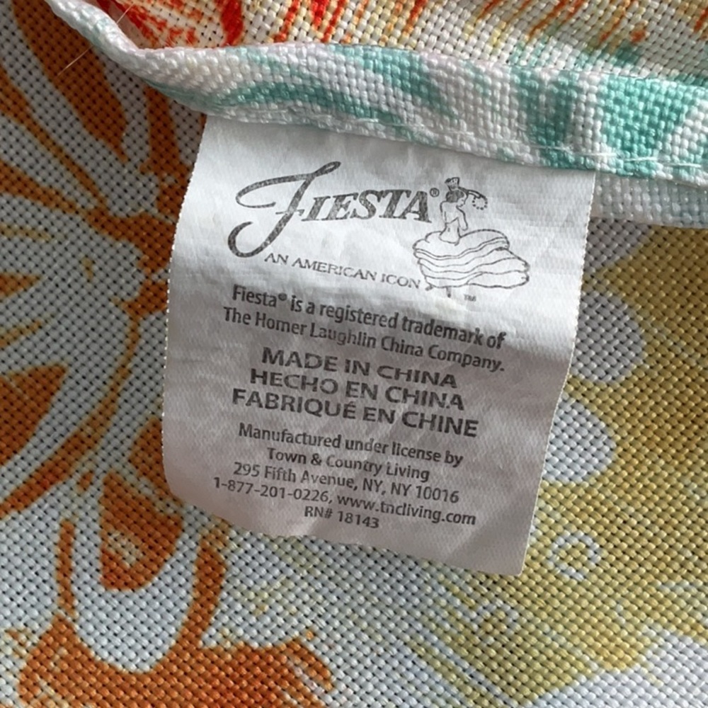 Fiesta tablecloth 70” round - Picture 6 of 10